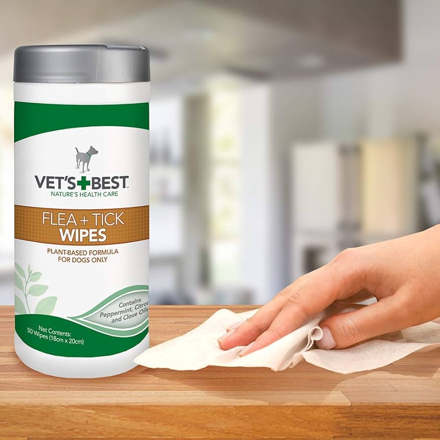 Vet's Best | Dog Healthcare | Flea & Tick Wipes - Pack Of 50